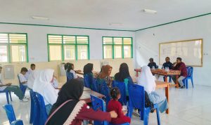 Panitia AdHoc Oba Utara menggelar Sosdiklih di SMK Muhammadiyah Tikep, Rabu (8/11/2023)