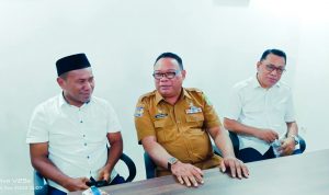 Sekda Maluku Utara Samsuddin A. Kadir saat konfrensi pers, Selasa (19/12/2023)