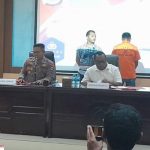 ES alias Edi, oknum pegawai Bank Maluku-Malut Cabang Namlea ditangkap aparat Polda Maluku terkait kasus pembobolan dana bank BI senilai Rp 1,5 miliar, Jumat (14/6/2924) (Humas Polda Maluku)