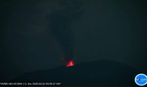 Erupsi Gunung Ibu, Sabtu (22/2/2025) pukul 03.39 WIT. (Foto Pos PGA Ibu)